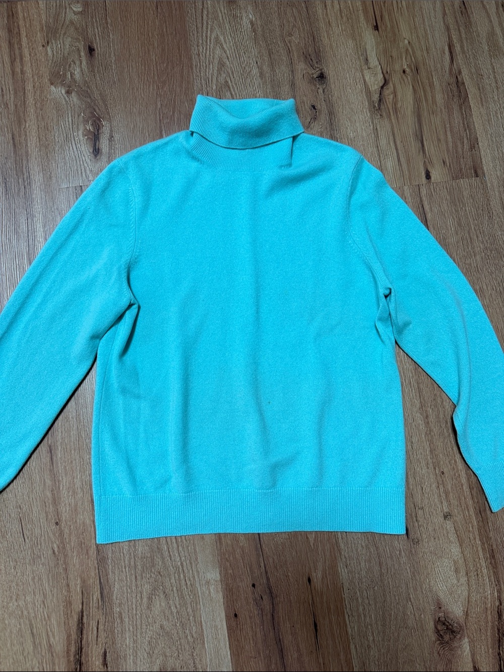 Lands End 100% Cashmere Aqua Turtleneck Sweater, size L